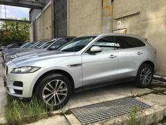 Автомобиль Jaguar F‑PACE для аренды в Европе