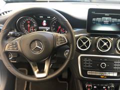 Автомобиль Mercedes-Benz GLA 200 для аренды в Лионе